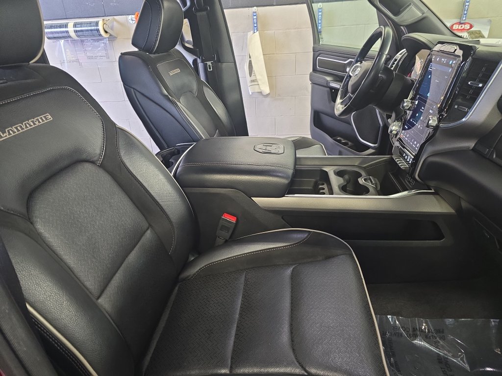 Used 2023 RAM 1500 Laramie AWD/4WD image 11