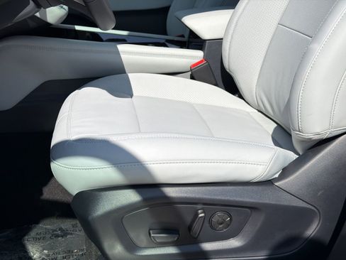 New 2026 Ford Explorer Platinum w/ LUX Leather Package image 17