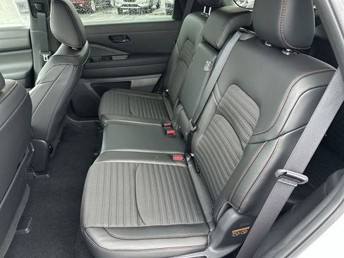 Used 2026 Nissan Pathfinder Rock Creek AWD/4WD image 25