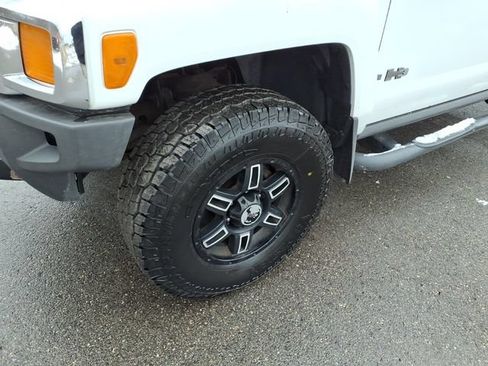 Used 2006 HUMMER H3 AWD/4WD image 4