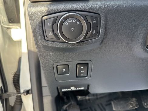 Used 2022 Ford F450 Platinum w/ FX4 Off-Road Package image 27