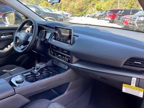 New 2026 Nissan Rogue SV w/ Cold Weather Package image 10