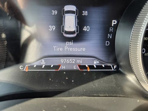 Used 2019 Jeep Cherokee Trailhawk image 18