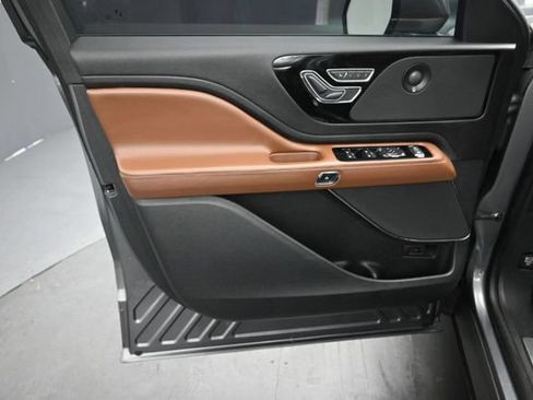 Used 2021 Lincoln Aviator Reserve w/ Equipment Group 208A AWD/4WD image 20