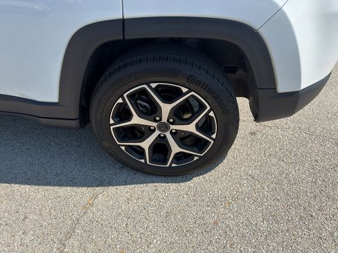 Used 2025 Jeep Compass Limited AWD/4WD image 22