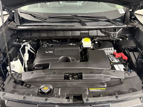 Used 2023 Nissan Pathfinder SL image 45