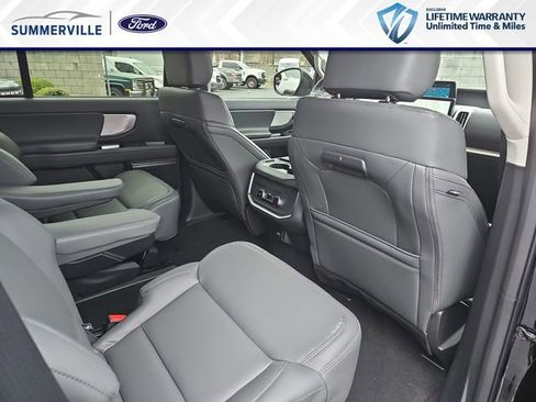 New 2026 Ford Expedition Active RWD image 13