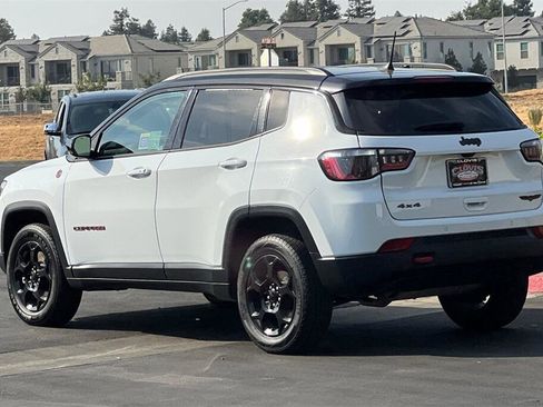 Used 2024 Jeep Compass Trailhawk image 6