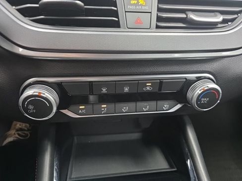 Used 2024 Nissan Altima 2.5 SR FWD image 22
