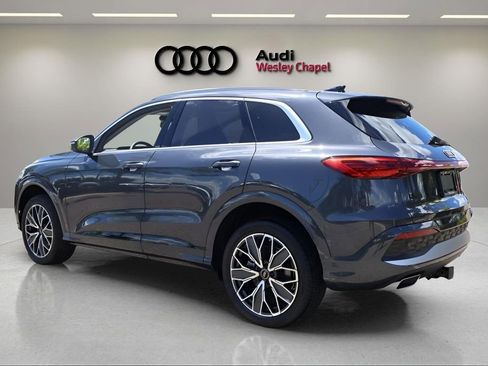 New 2025 Audi Q5 Premium Plus image 3