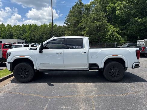 Used 2024 GMC Sierra 3500 Denali Ultimate AWD/4WD image 21