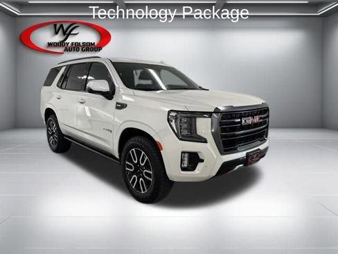 Used 2024 GMC Yukon AT4 w/ Technology Package AWD/4WD image 3