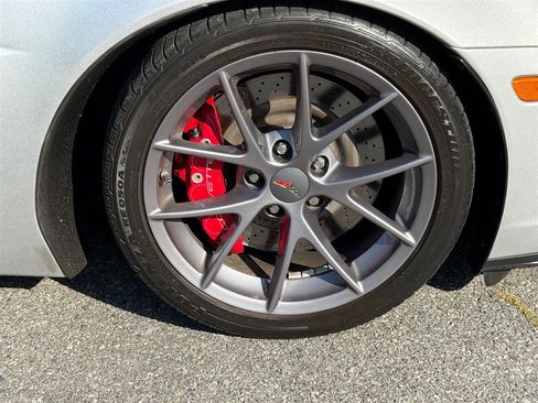 Used 2009 Chevrolet Corvette Z06 RWD image 27