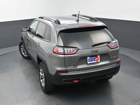 Used 2022 Jeep Cherokee Trailhawk image 32