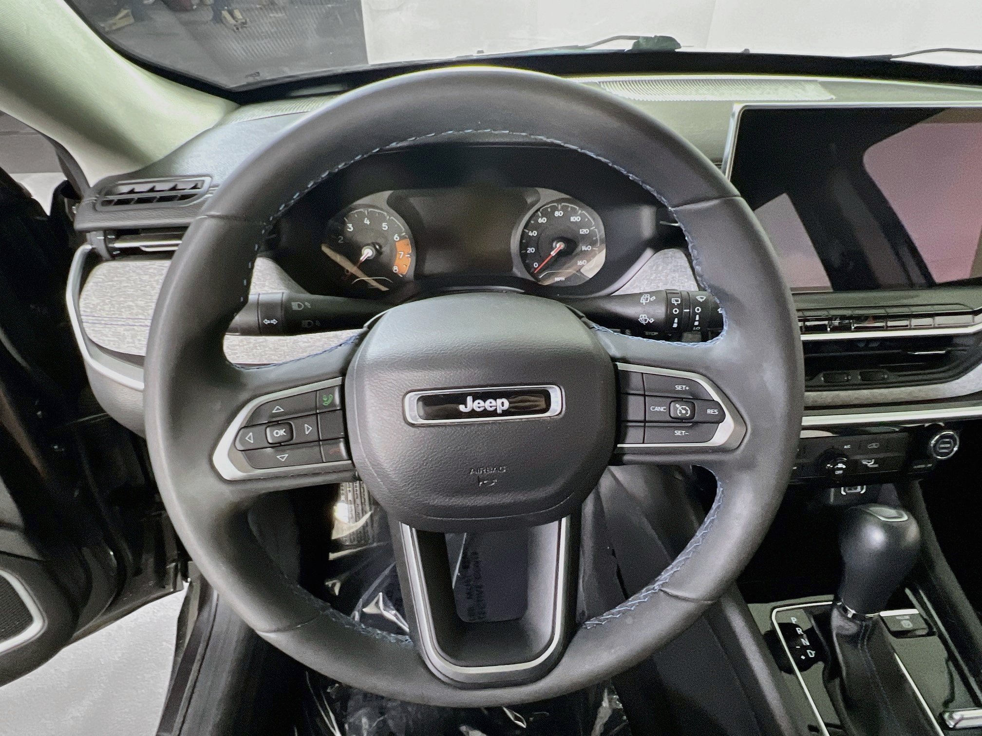 Used 2022 Jeep Compass Latitude AWD/4WD image 11