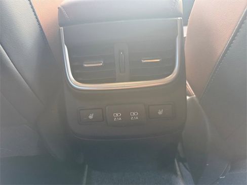 Used 2021 Subaru Outback Touring w/ Popular Package #2 image 27