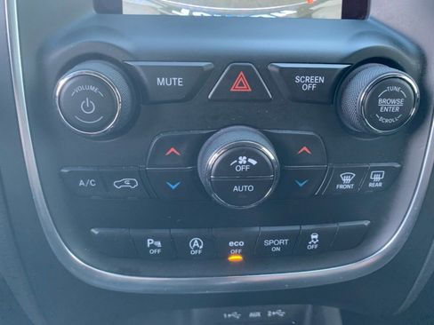 Used 2019 Dodge Durango SXT image 18