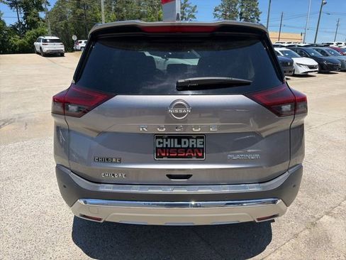 Used 2023 Nissan Rogue Platinum w/ Platinum Premium Package FWD image 7