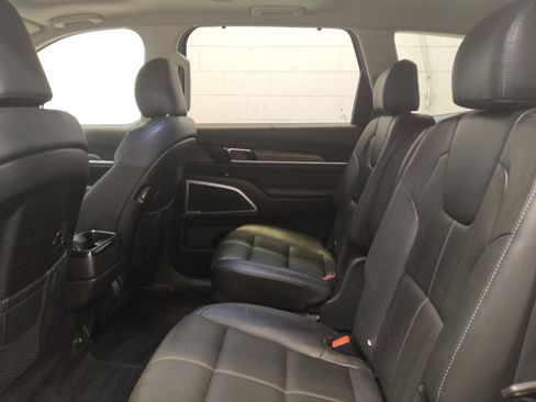 Used 2021 Kia Telluride EX w/ EX Premium Package FWD image 18