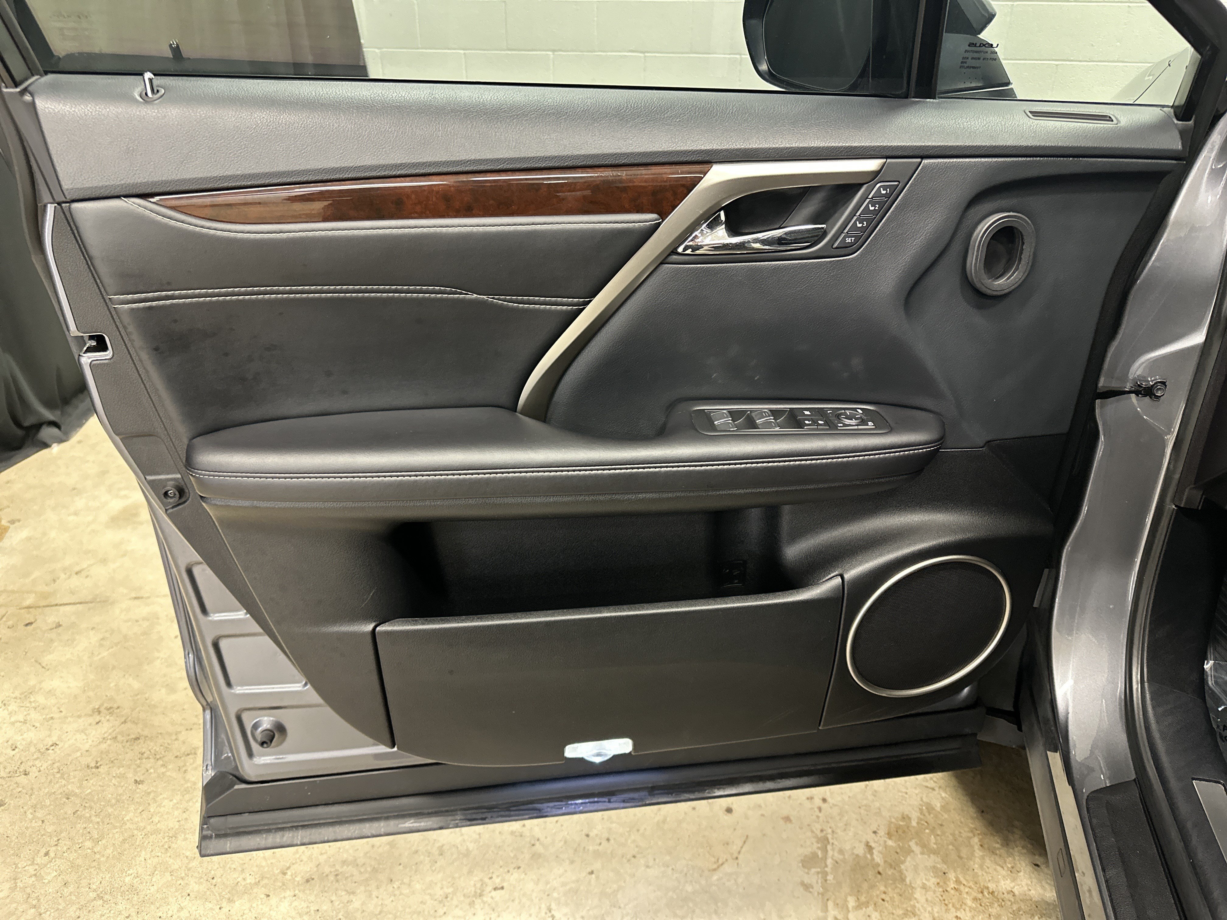 Used 2018 Lexus RX 350 AWD w/ Premium Package image 15