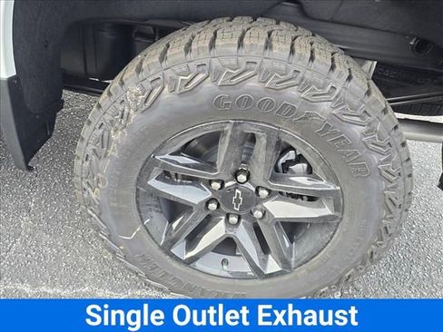 New 2026 Chevrolet Silverado 1500 Custom Trail Boss w/ Dark Appearance Package image 16