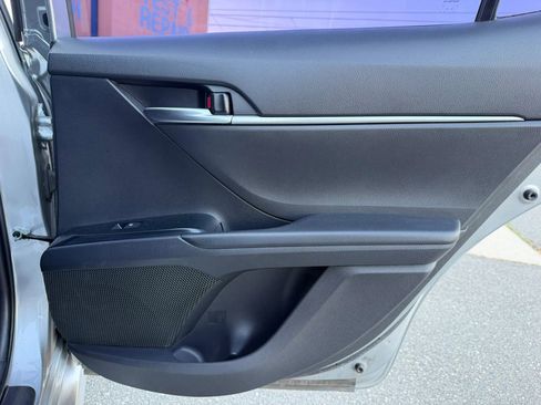 Used 2019 Toyota Camry LE image 13