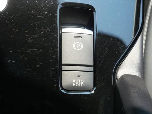 Used 2025 Mitsubishi Outlander SE AWD/4WD image 25