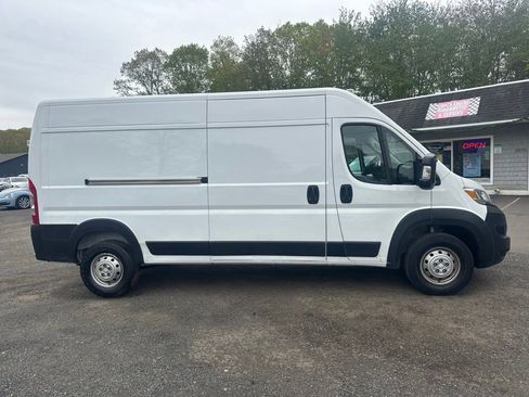 Used 2023 RAM ProMaster 2500 FWD image 9