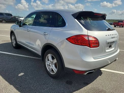 Used 2011 Porsche Cayenne AWD/4WD image 3