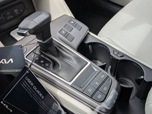 New 2026 Kia Sportage EX FWD image 24