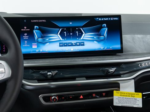 New 2026 BMW X7 xDrive40i w/ Executive Package image 19