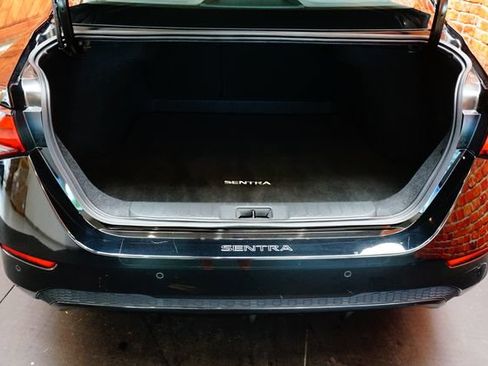 Certified 2022 Nissan Sentra SV FWD image 41