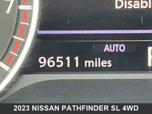 Used 2023 Nissan Pathfinder SL image 28