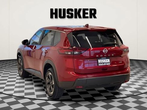 Used 2025 Nissan Rogue SV AWD/4WD image 7
