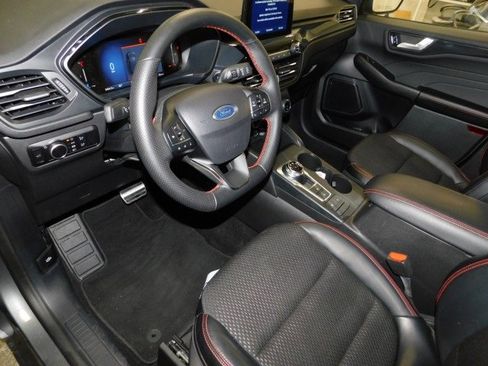 Used 2024 Ford Escape ST-Line image 14