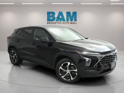 Used 2025 Chevrolet Trax RS w/ Sunroof Package