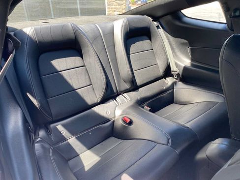 Used 2019 Ford Mustang GT Premium RWD image 29