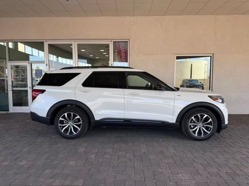 Certified 2026 Ford Explorer ST-Line RWD image 6