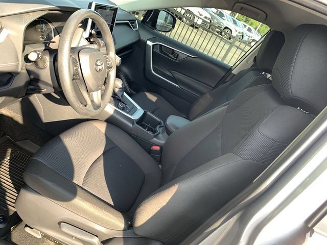Certified 2025 Toyota RAV4 LE AWD/4WD image 18