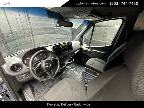 Used 2019 Mercedes-Benz Sprinter 170 image 13