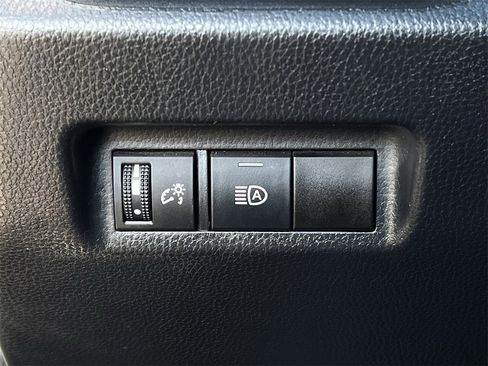 Used 2021 Toyota RAV4 LE image 20