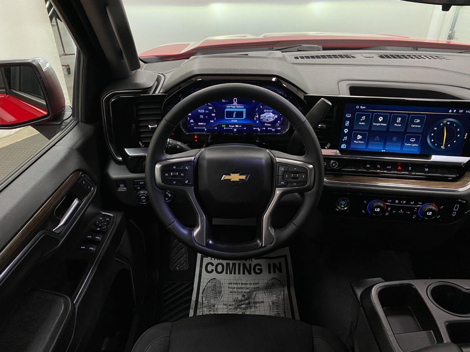Used 2024 Chevrolet Silverado 1500 LT AWD/4WD image 14