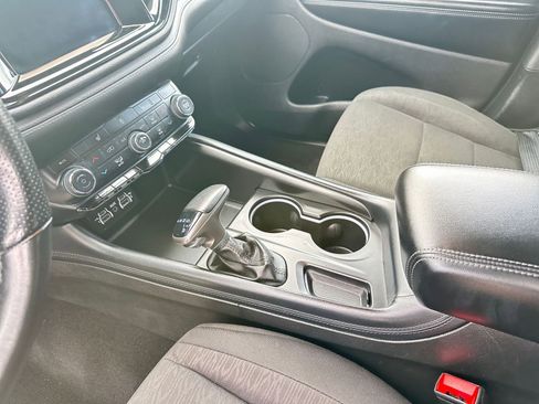 Used 2024 Dodge Durango SXT image 41