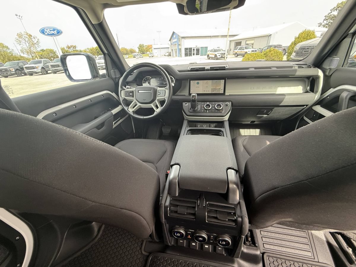 Used 2020 Land Rover Defender 110 AWD/4WD image 11