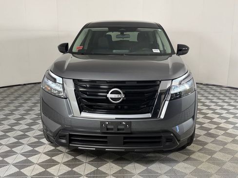 Used 2024 Nissan Pathfinder S FWD image 10