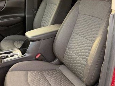 Used 2019 Chevrolet Equinox LT image 11