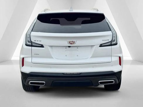 Used 2025 Cadillac XT4 Sport image 6