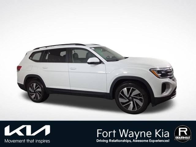 Used 2024 Volkswagen Atlas SE AWD/4WD image 6