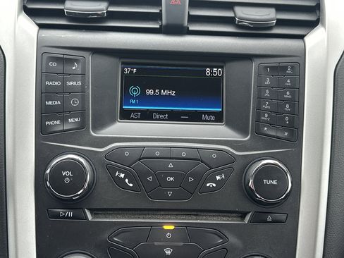 Used 2016 Ford Fusion SE image 28