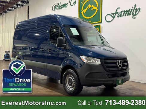 Used 2024 Mercedes-Benz Sprinter 2500 image 1